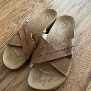 OluKai Tan Cross-Strap Leather Sandals Slides 9 Wide